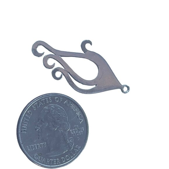 Handmade Silver Bird Pendant with Red Jasper Gemstone Accent Vintage Jewelry - Picture 5 of 6